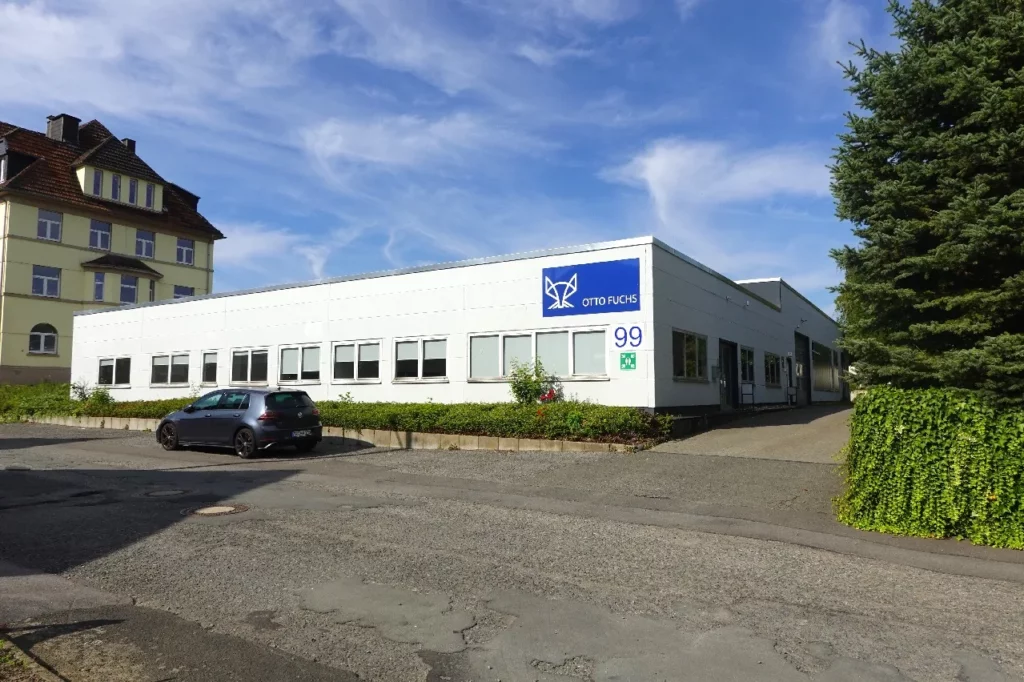 In der Nähe zur A1- Hagen-Nord – Modern ausgestatte Bürofläche mit 623 m² Lager-/Produktionshalle