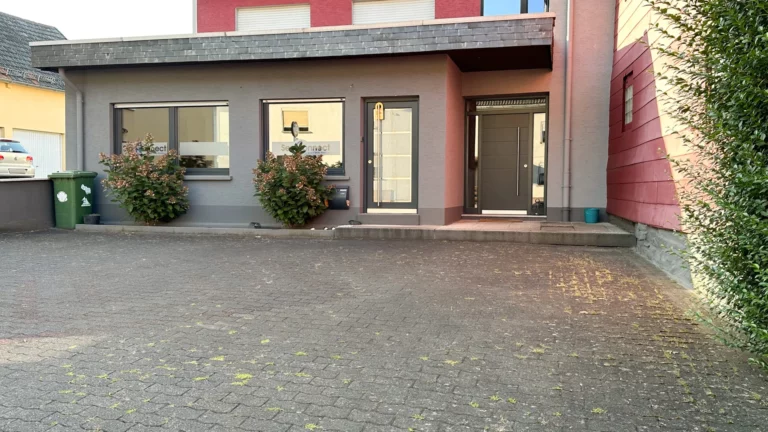 Büro, Kleingewerbe oder Praxis – Helle Bürofläche in gut erreichbarer Lage!