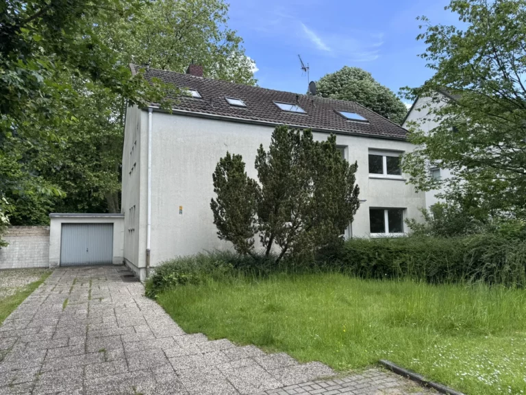 Essen-Stoppenberg – freistehendes Einfamilienhaus mit vielen Nutzungsmöglichkeiten (Gebotsverfahren)