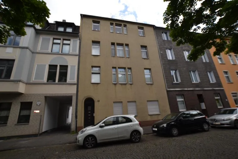 Duisburg Neudorf – Gepflegtes 4-Fam.Haus. Gute Rendite!
