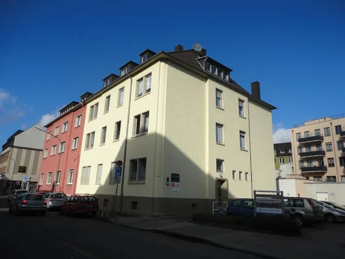 Hochparterre ca.38 m² Bürofläche in Hagen-Zentrum + Stellplatz + Balkon provisionsfrei zu vermieten