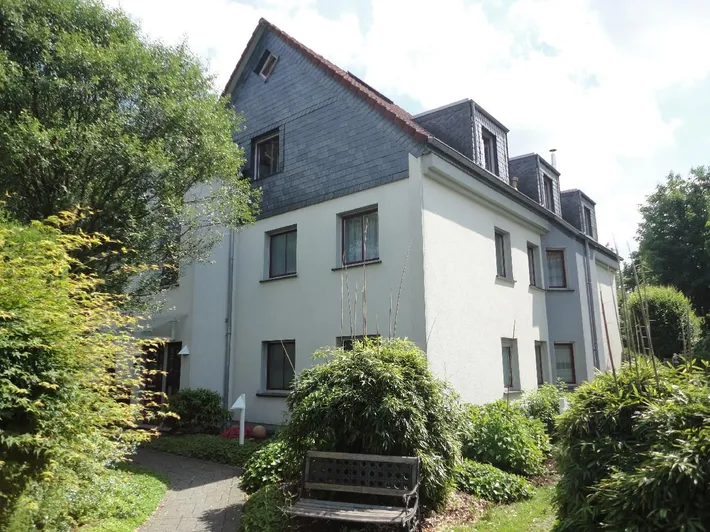 Besonders Gutes in gute Hände zu geben.Wohnen fast wie im Neubau am Funckepark mit Rundum-Service
