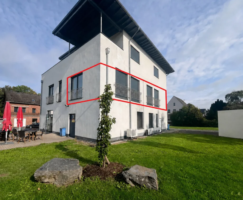 Moderne Bürofläche mit Aufzug und 2 Stellplätzen im Herzen von Flammersfeld!