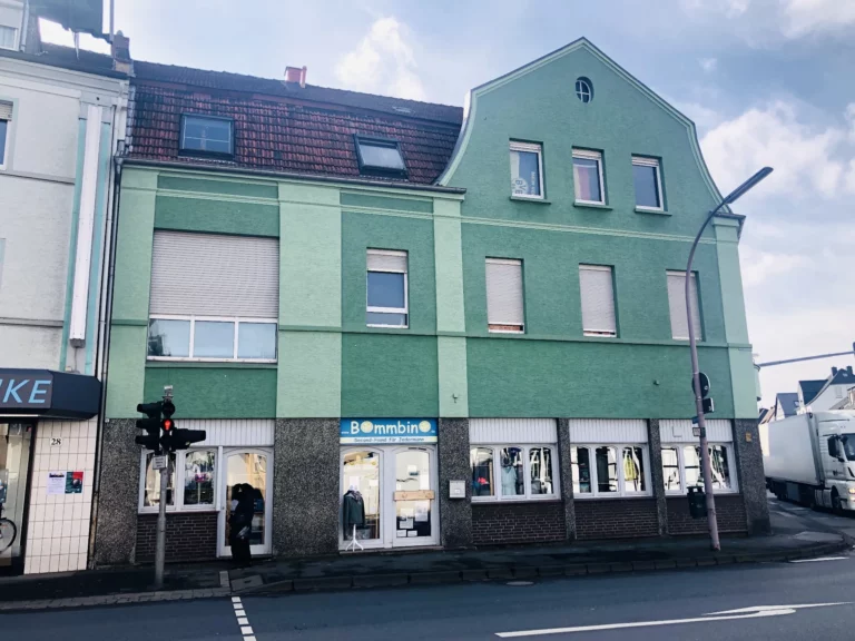 Großzügige Laden- oder Bürofläche in zentraler Lage