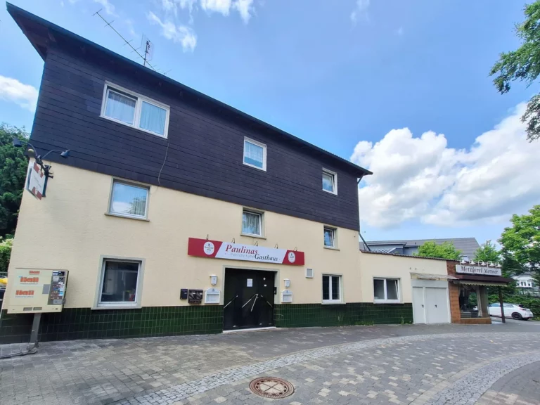 Wohn- und Geschäftshaus mit 4 Einheiten in zentraler Lage von Waldbröl!