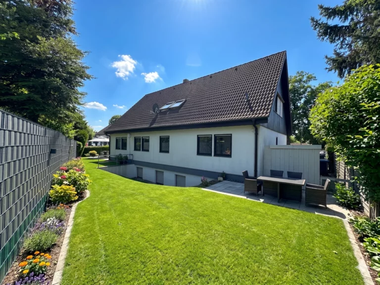 Haus mit Einliegerwohnung und riesen Keller Bönen -offene Besichtigung 24.07. / 14.00 bis 15.30 Uhr-