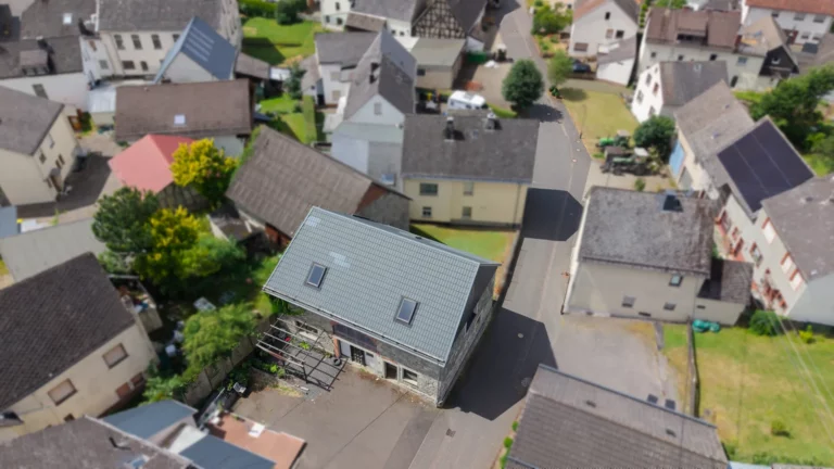 Vielseitig nutzbare Scheune mit Grundstück in ruhiger zentraler Lage bei Montabaur!