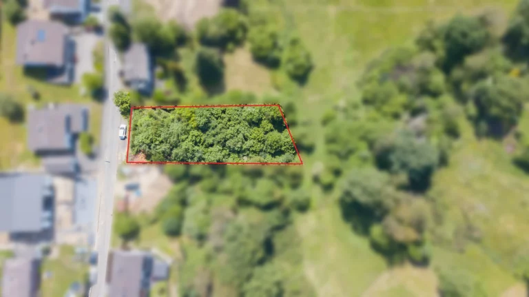 Unbebautes Grundstück in ruhiger Wohnlage von Selbach!